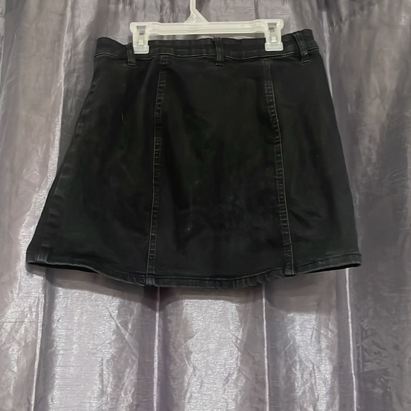 BLACK DENIM SKIRT US7 - Picture 2 of 2